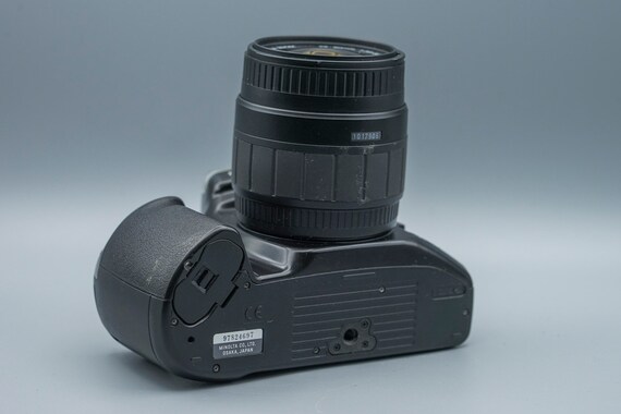 Minolta DYNAX 300si With Sigma Zoom 28-80mm 3.5-5.6 Macro