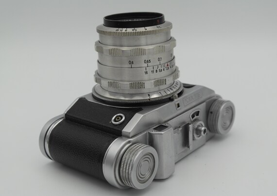 Altissa Altix V With Carl Zeiss Jena Tessar 2,8/50 RED T F Altissa Altix V With Carl Zeiss Jena Tessar 2,8/50 RED T F