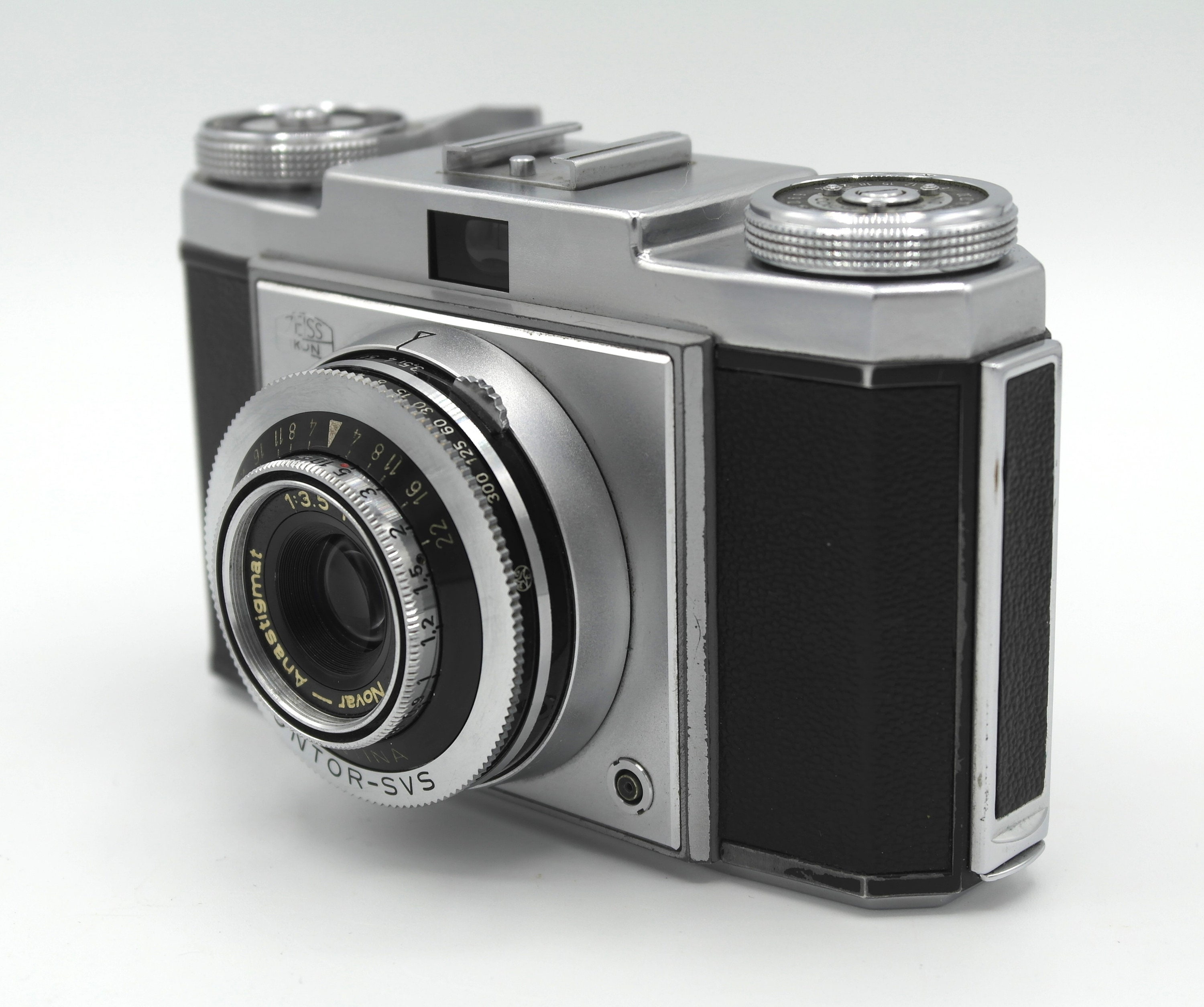Zeiss Ikon AG Contina to (526/24) Novar Anastigmat 1:3.5 F
