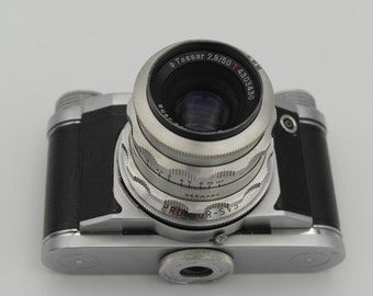 フィルムカメラ ALTIX V CARL ZEISS JENA TESSAR 2.8/50 Altissa Altix V With Carl Zeiss Jena Tessar 2,8/50 RED T F