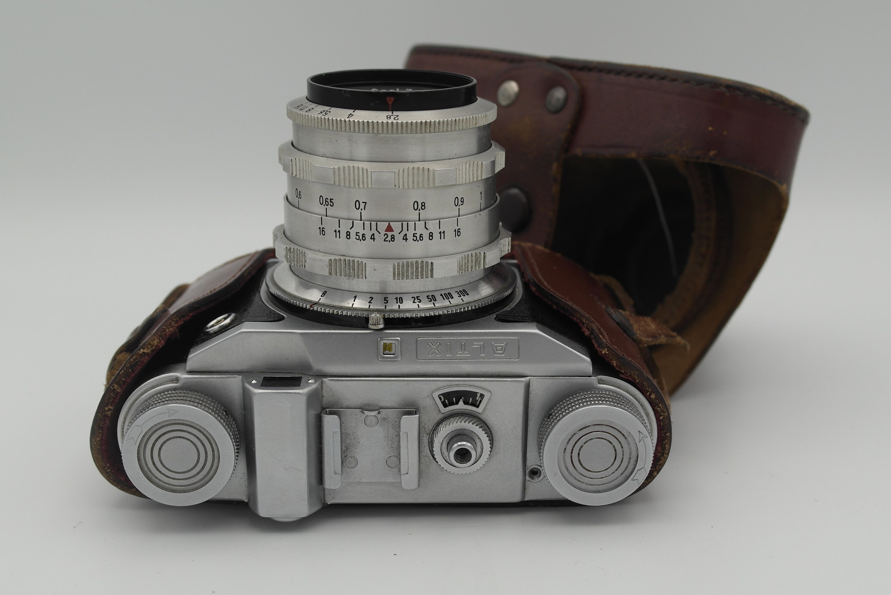 Altissa Altix V With Carl Zeiss Jena Tessar 2,8/50 RED T F Altissa Altix V With Carl Zeiss Jena Tessar 2,8/50 RED T F