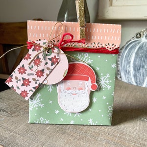 Christmas Treat Bag | Holiday Gift Wrap | Christmas Goodie bag | Handmade a paper Treat Bah