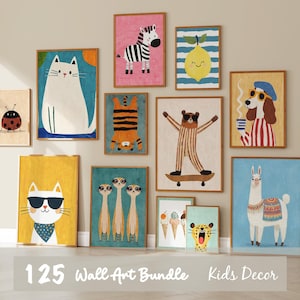 Puede incluir: Una colección de arte mural enmarcado con ilustraciones de animales caprichosas. La obra de arte incluye un gato blanco, una cebra, un limón, un tigre, un oso en monopatín, un perro, un gato con gafas de sol, suricatos, helados, un guepardo y una llama. El texto "125 Wall Art Bundle Kids Decor" está en la parte inferior.