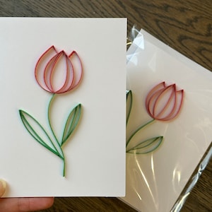 Carte tulipe piquante 3D, art en papier artisanal, carte de voeux florale, voeux artistique fait main, souvenir tulipe quilling, carte florale élégante