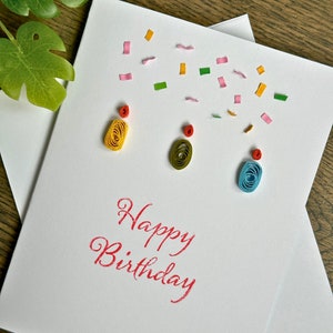 Carte d'anniversaire artisanale quilling - carte de voeux en papier unique et élégante, carte d'anniversaire personnalisée, carte de bougie d'anniversaire