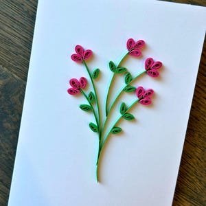 Carte de voeux avec bouquet de piquants fait main, oeuvre d'art florale en papier unique, carte-cadeau personnalisable pour toute occasion, design élégant et artistique