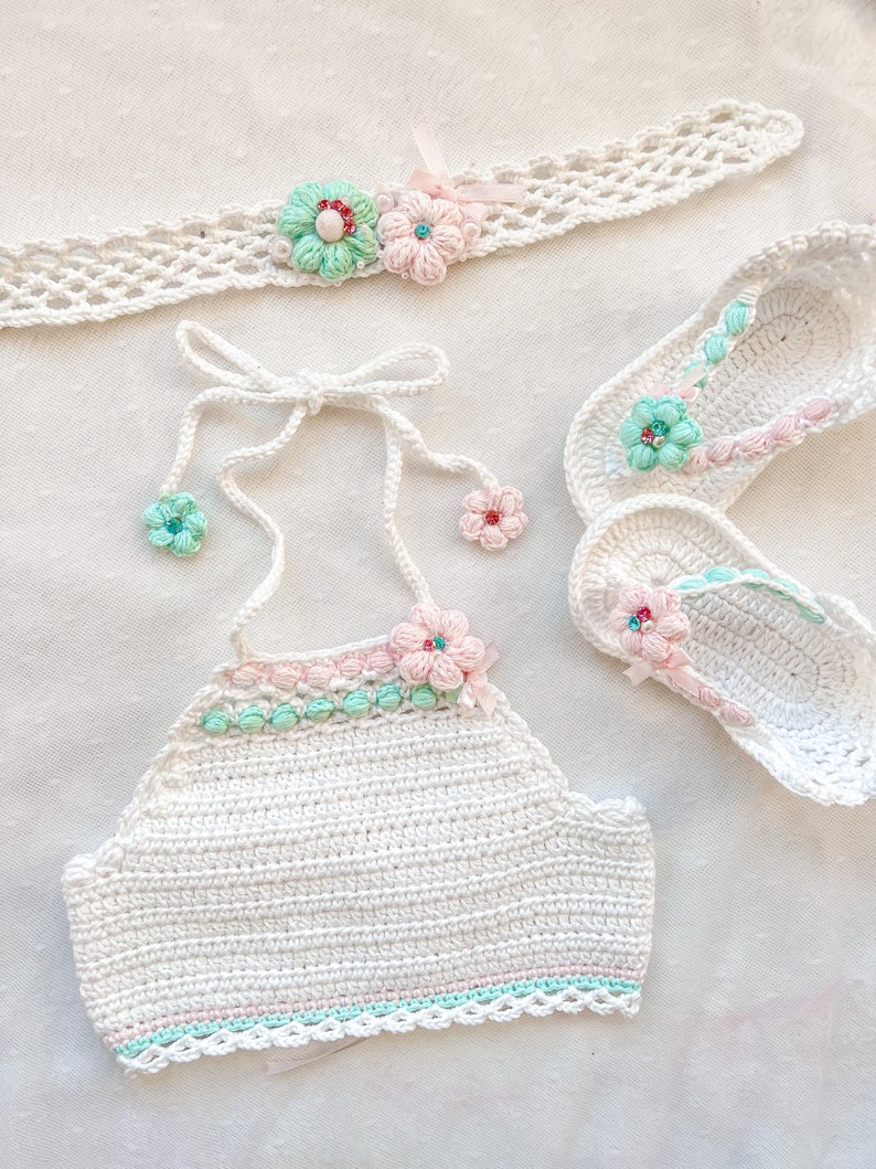 Review For Pastel Baby Halter Top YV1108 main image 0