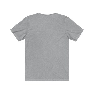 以下が含まれることがあります： 杢グレーの半袖Tシャツ
