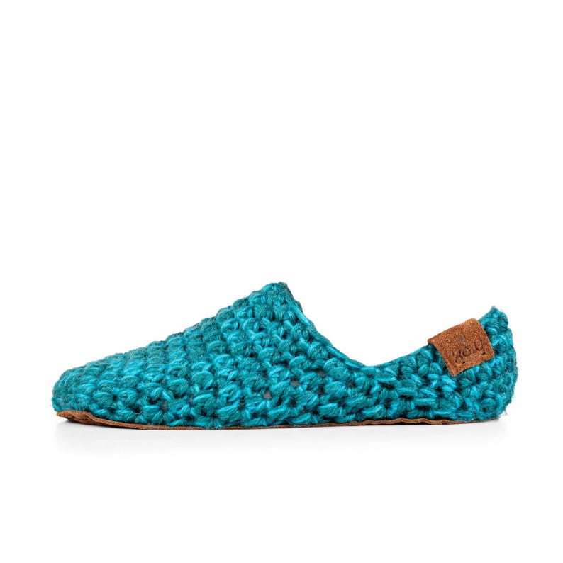 Handmade Wool Bamboo Slippers: Soft Leather Sole, Heel-Hugging Design Glacier Teal