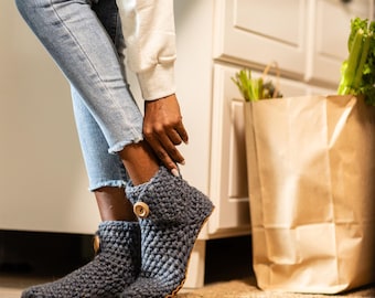 Handmade Wool Bamboo Slippers: Charcoal Grey Barefoot Loungewear