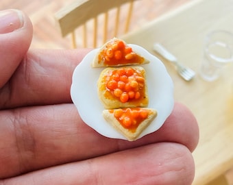 Miniature Beans on toast - scale 1:12 - dolls house/ action miniature food/