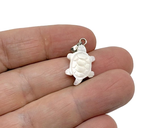 Natural Pearl Tortoise Pendant - Crystals Pendant Healing - Sea Shell Pendant - NC1828