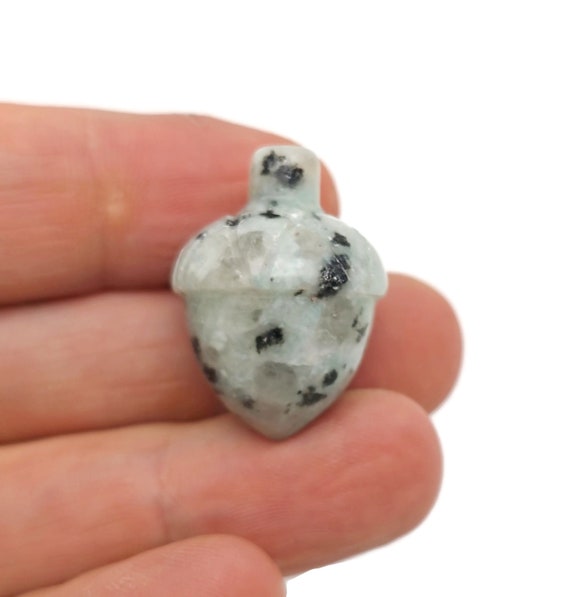 Kiwi Jasper Crystal Acorn Carved - Reiki Healing - Home Crystal Decoration - Crystal Ornament - Crystal healing - 26mm - AC1015