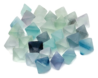Rainbow Fluorite Octahedron - Fluorite Octahedron Tumbled - Fluorite Crystal –Octahedron Shaped Crystal Stone - TU1009