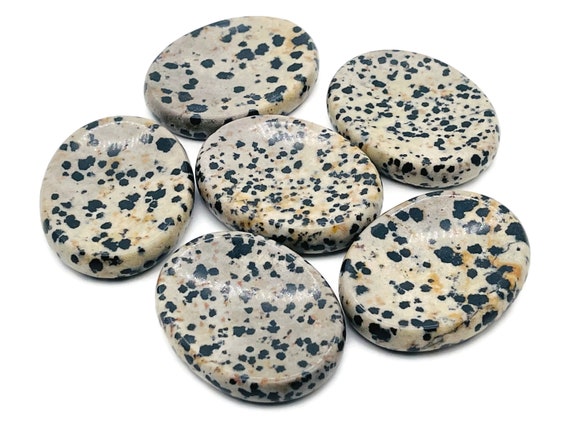 Dalmatian Jasper Worry Stone – Crystal Worry Stone – Pocket Stone – Healing Crystal - 4.5x3.5cm - WO1058