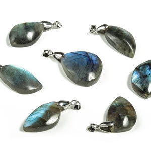 Labradorite Pendant Gemstone – With Alloy Metal Loop – Labradorite Necklace – No Chain – Jewelry Making Supplies – NC1036