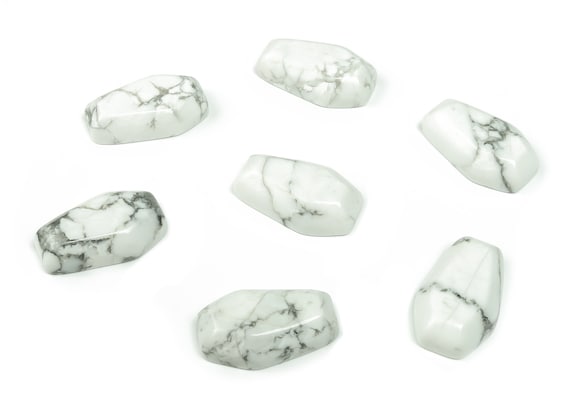 Howlite Coffin Crystal - Cabochon - Crystal Carving - 3cm CO1001