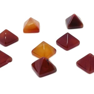 Carnelian Pyramid Crystal – Crystal Pyramid – Healing Crystal – Crystal Gemstone - PY1005