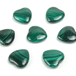 Malachite Heart Gemstone - Natural Malachite Stone –  Healing Crystals - Nurturing Stone – Crystal Hearts – 20x20x7mm - HE1266