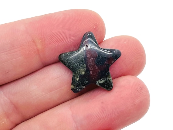 Dragon Blood Jasper Star Gemstone – Star Carving Star – Mini Star Crystal Stone – Healing crystal – 2cm – ST1009