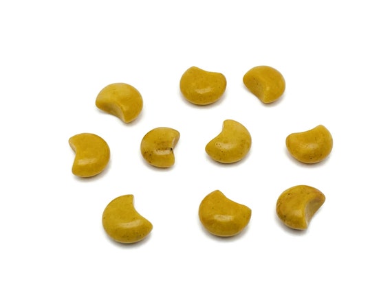 Yellow Jade Gemstone Moon Puffy - Crystal Crescent - Healing Crystal - Mini Crystal- Crescent Moon – Moon Crystals – 15x9mm – MO1088