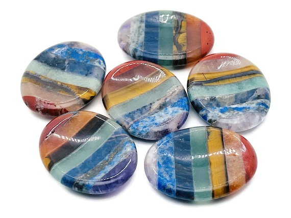 7 Chakra Worry Stone – Crystal Worry Stone – Pocket Stone – Healing Crystal - 4.5x3.5cm - WO1079