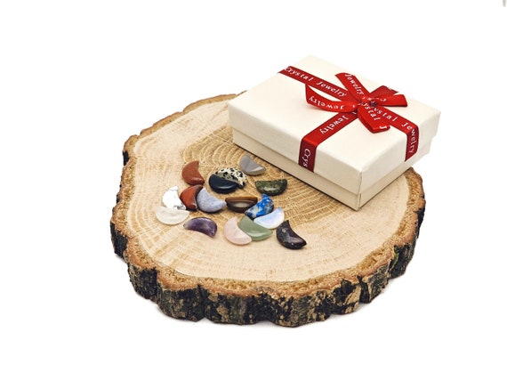 Crystal Mystery Box Gift Moon Carving - 10 Pc Randomly Gemstones - Crystal Healing - Best Crystal Gift - Energy Crystals - KIT4