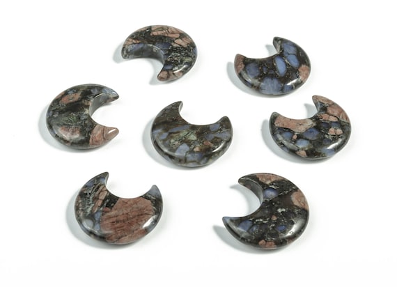 Que Sera Gemstone Moon – Hand Carved Crystal – Lunar Celestial Crystal Décor – Healing Que Sera Gemstone – Spiritual Stone - 3x1.6cm- MO1027