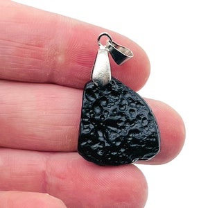 Tektite Pendant - Tibetan Tektike Meteorite - Tektite Chunk - Gifts - NC1319