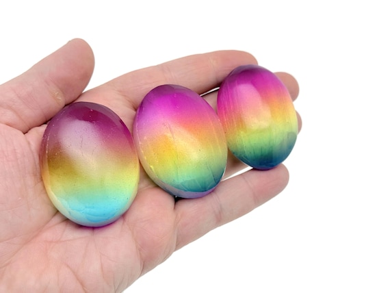 Rainbow Aura Quartz Palm Stone  - Blue-Yellow-Pink Color Aura Quartz - Meditation Worry Stone - Crystal Healing - 5cm - PA1051