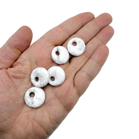 Howlite Crystal Donut Pendant - Pi Stone Necklace Charm - 20mm - DO1086