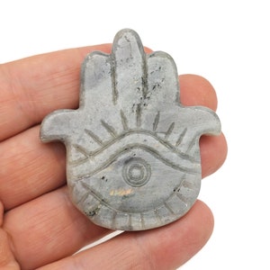 Labradorite Evil Eye Hand Gemstone Carving - Pocket Crystal - Crystals Chakra - Meditation Crystal - Energy Gift for her - EL1007