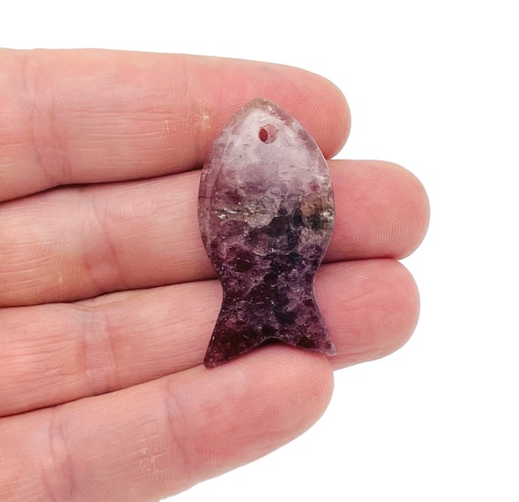 Strawberry Quartz Fish Carving Gemstone Pendants - Pisces Zodiac Hole Crystal Fish - Reiki Healing Bulk Polished - Gift for Swimmer - NC1475