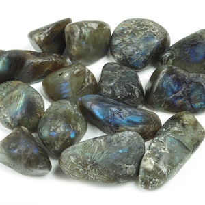 Labradorite Tumbled Stone - Labradorite Gemstone –Healing Crystals - Tumbled Stone - TU1002