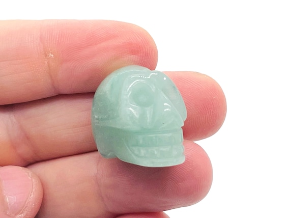 Aventurine Skull Gemstone - Carving Skull - Healing Stone - 1 Inch - SK1004