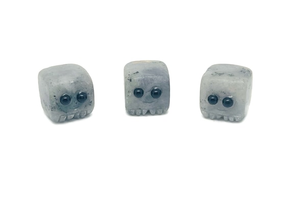 Labradorite Handmade Skull Gemstone - Figurine Hand Carved - Healing Chakra - Crystal Gift for Kids - DS1008