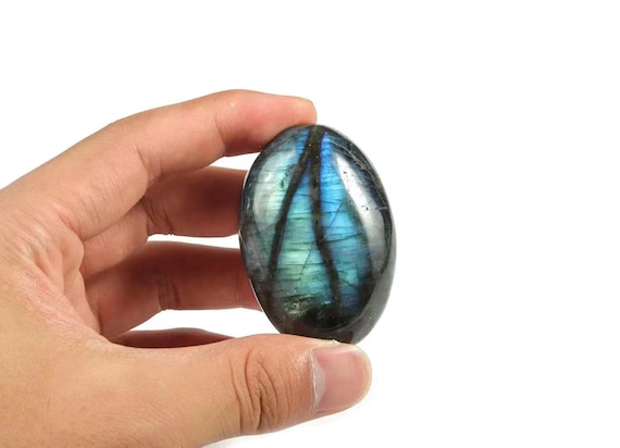 Labradorite Palm Stone - Labradorite Stone - Healing Crystal – Flashy Labradorite Stone - Meditation Stone – PA1001