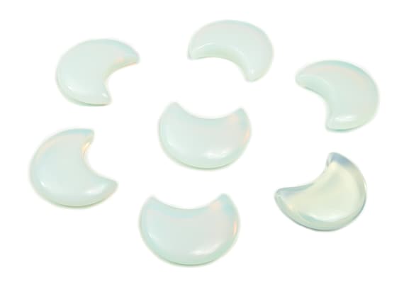 Opalite Gemstone Moon - Crystal Moon - Carved Moon - Healing Crystal - Gemstone Crescent – 3×1.6cm – MO1039