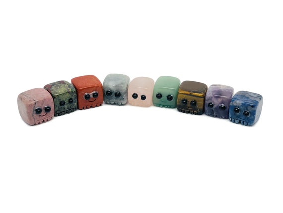 Handmade Skull Gemstone - Figurine Hand Carved - Healing Chakra - Crystal Gift for Kids - DSMIX