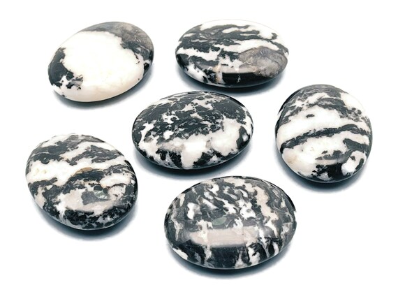 Zebra Calcite Palm Stone – Oval Zebra Calcite Stone –Natural Gemstone – Worry Stone - 45x35mm - PA1043