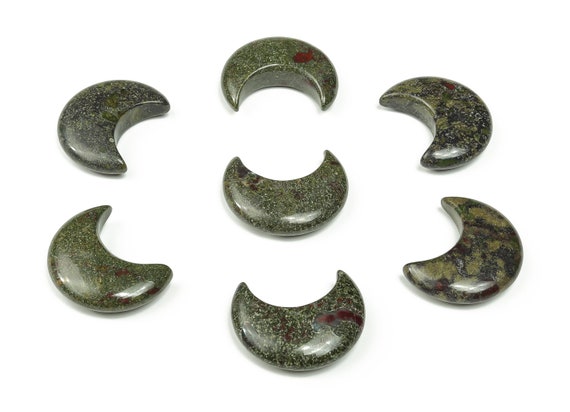 Dragon Blood Jasper Gemstone Moon - Crystal Moon - Carved Moon - Healing Crystal - Gemstone Crescent – 3×1.6cm – MO1034