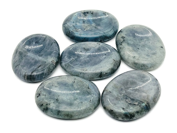 Labradorite Worry Stone - Natural Labradorite - Real Labradorite Worry Thumb Stone - Healing Crystal Stones - 4.5x3.5cm - WO1041