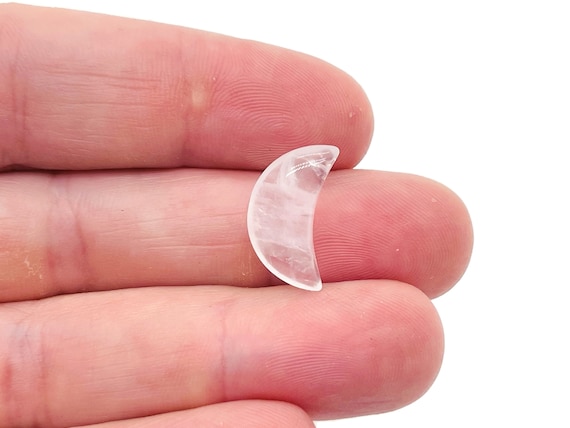 Clear Quartz Gemstone Moon - Crystal Moon - Carved Moon - Healing Crystal - Mini Moon Crystal – 2cm – MO1010