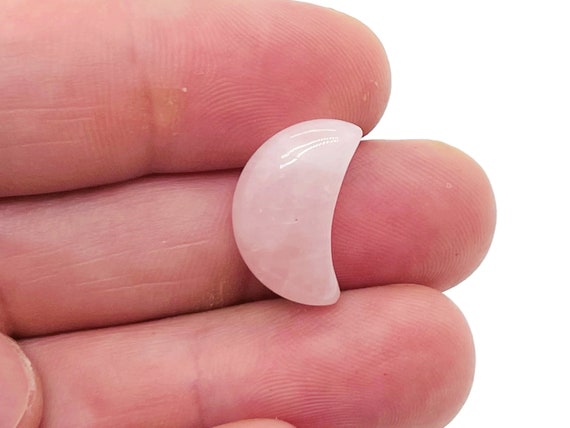 Rose Quartz Gemstone Moon - Crystal Moon - Carved Moon - Healing Crystal - Mini Moon Crystal – 2cm – MO1002
