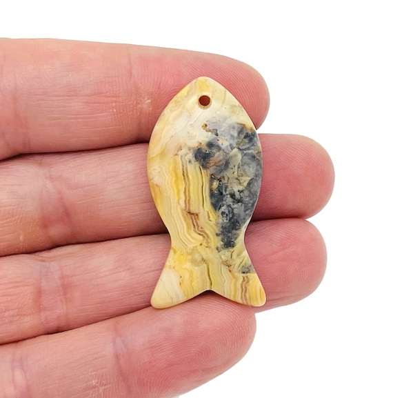 Crazy Lace Agate Fish Carving Gemstone Pendants - Pisces Zodiac Hole Crystal Fish - Reiki Healing Bulk Polished - Gift for Swimmer - NC1483