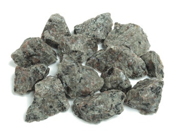 Surowy kamień Yooperlite – Fluorescencyjny sodalit Szorstki kamień kryształowy – Kamień szlachetny – Kryształ – Kamień leczniczy – RA1063