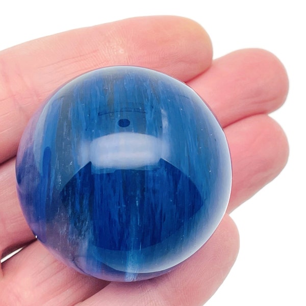 Blue Quartz Sphere Stone A++ – Crystal Ball - Healing Crystal Stones – Crystal Décor – 40-50mm - BA1014