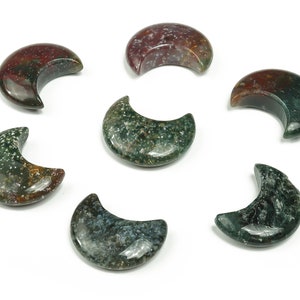 Moss Agate Gemstone Moon - Crystal Moon - Carved Moon - Healing Crystal - Gemstone Crescent – 3×1.6cm – MO1047
