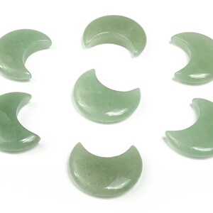 Aventurine Gemstone Moon - Crystal Moon - Carved Moon - Healing Crystal - Gemstone Crescent – 3×1.6cm – MO1054