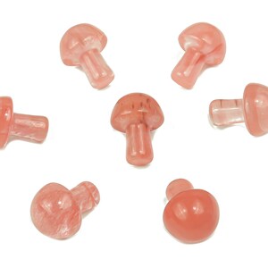 Cherry Quartz Mushroom Gemstone – Crystal Carving – Crystal Mushroom – Natural Cherry Quartz – 2cm – MU1025